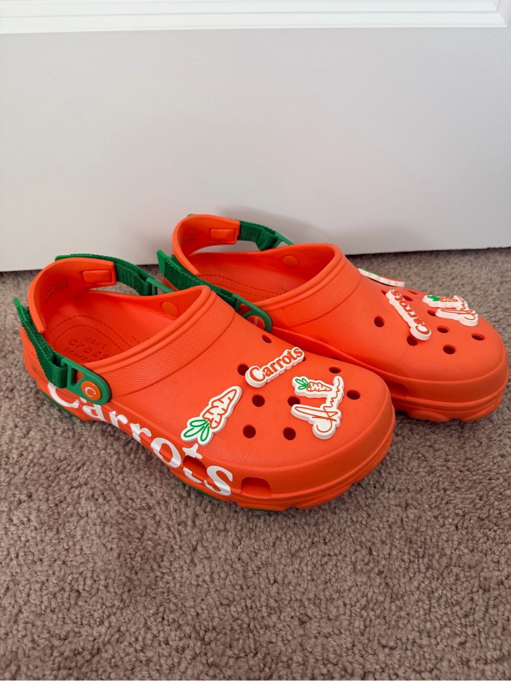 CROCS x ANWAR CARROTS| CLASSic CLOGS | ORANGE | MEN’S SIZE 10 W 12